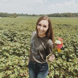 36995185_1893009464081958_1115767168458293248_n